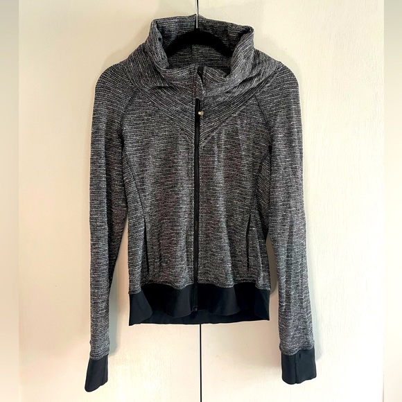 Lululemon Athletica Sweater - Picture 2 of 3